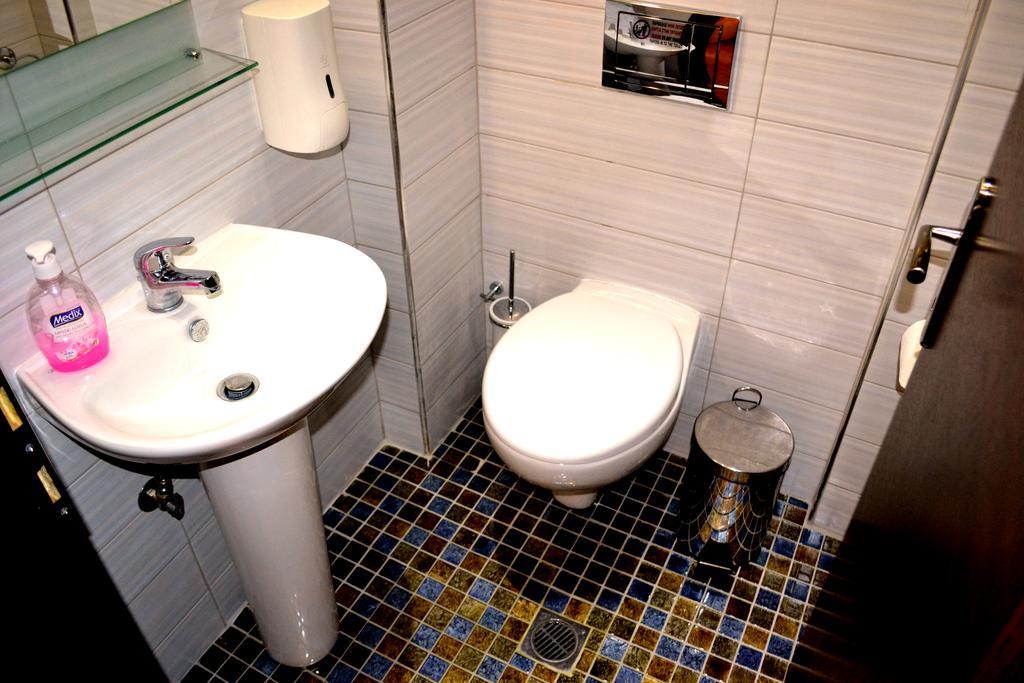 Αmalia Lux Villas Vrasná Rom bilde